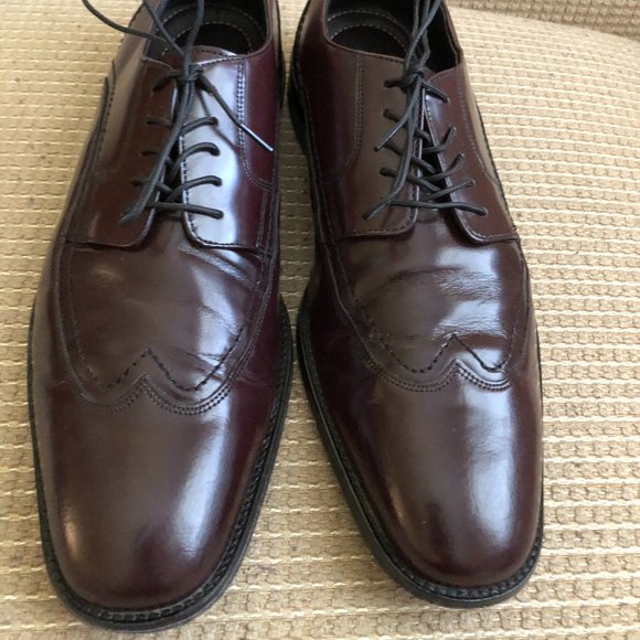 Johnston& Murphy Men\'s Burgundy Oxfords. Size 11 M main image 7